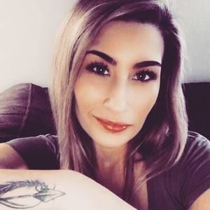 Meet your Posher, Ashley